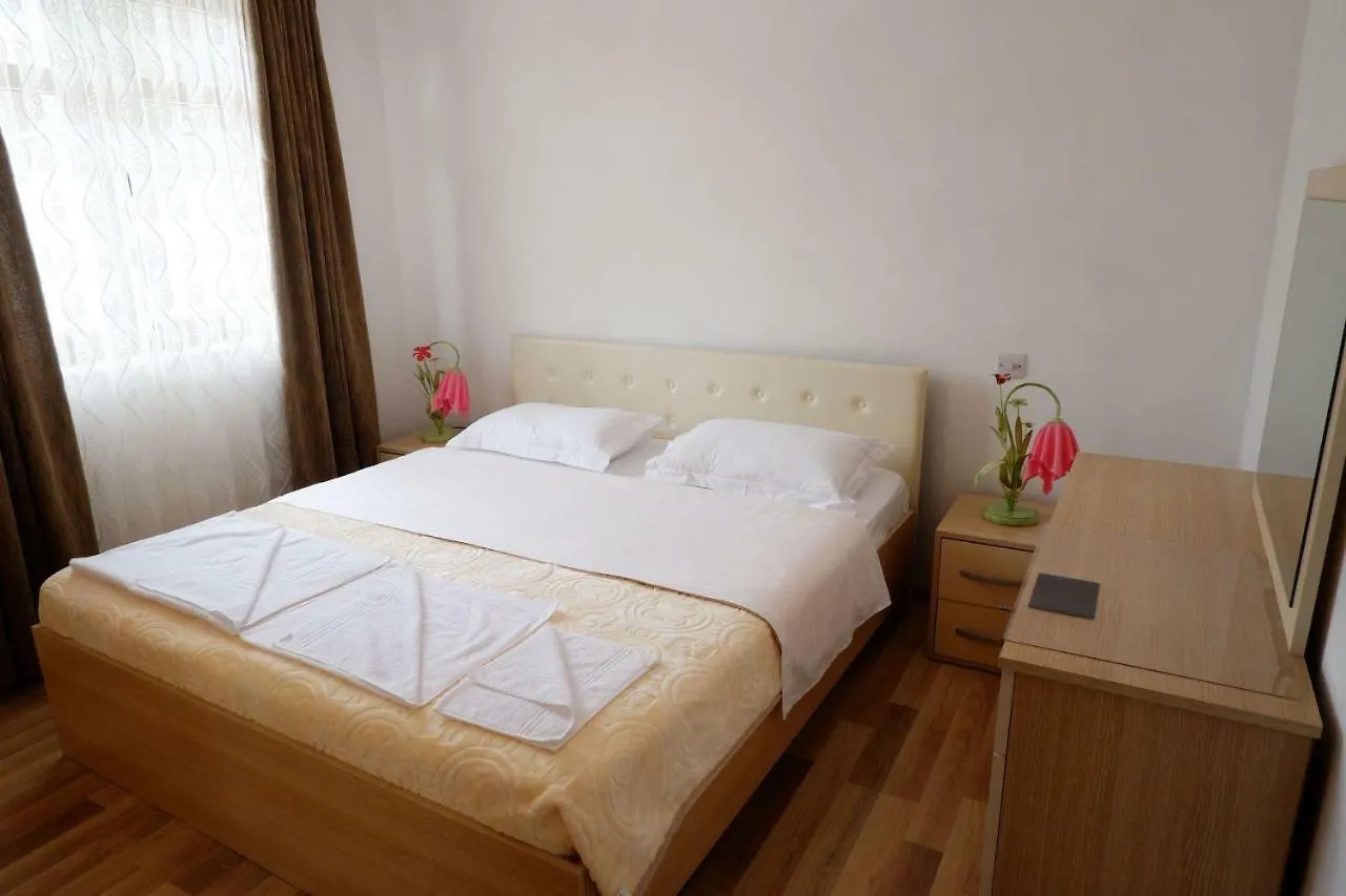 Hotel Kings Apartments Bajram Curri Albanië