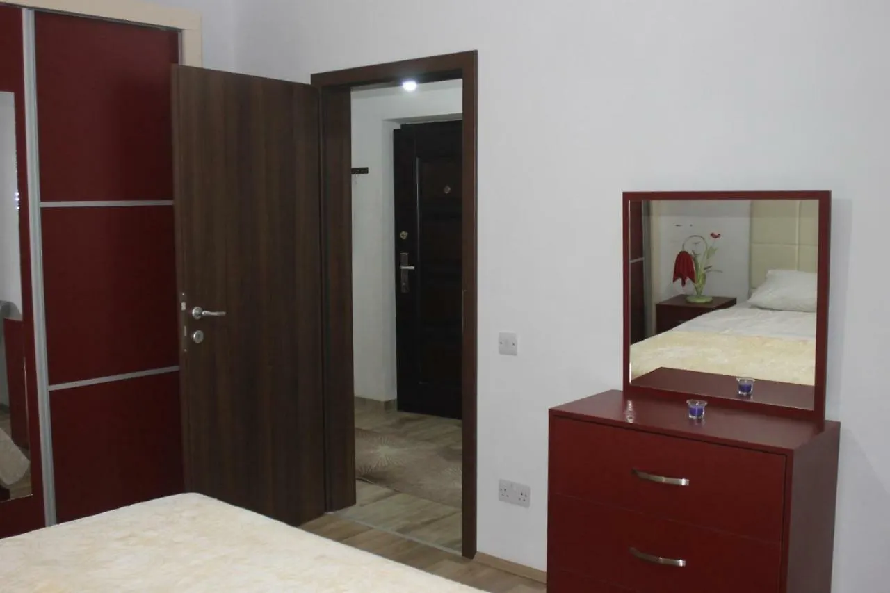 Hotel Kings Apartments Bajram Curri 0*,  Albanië