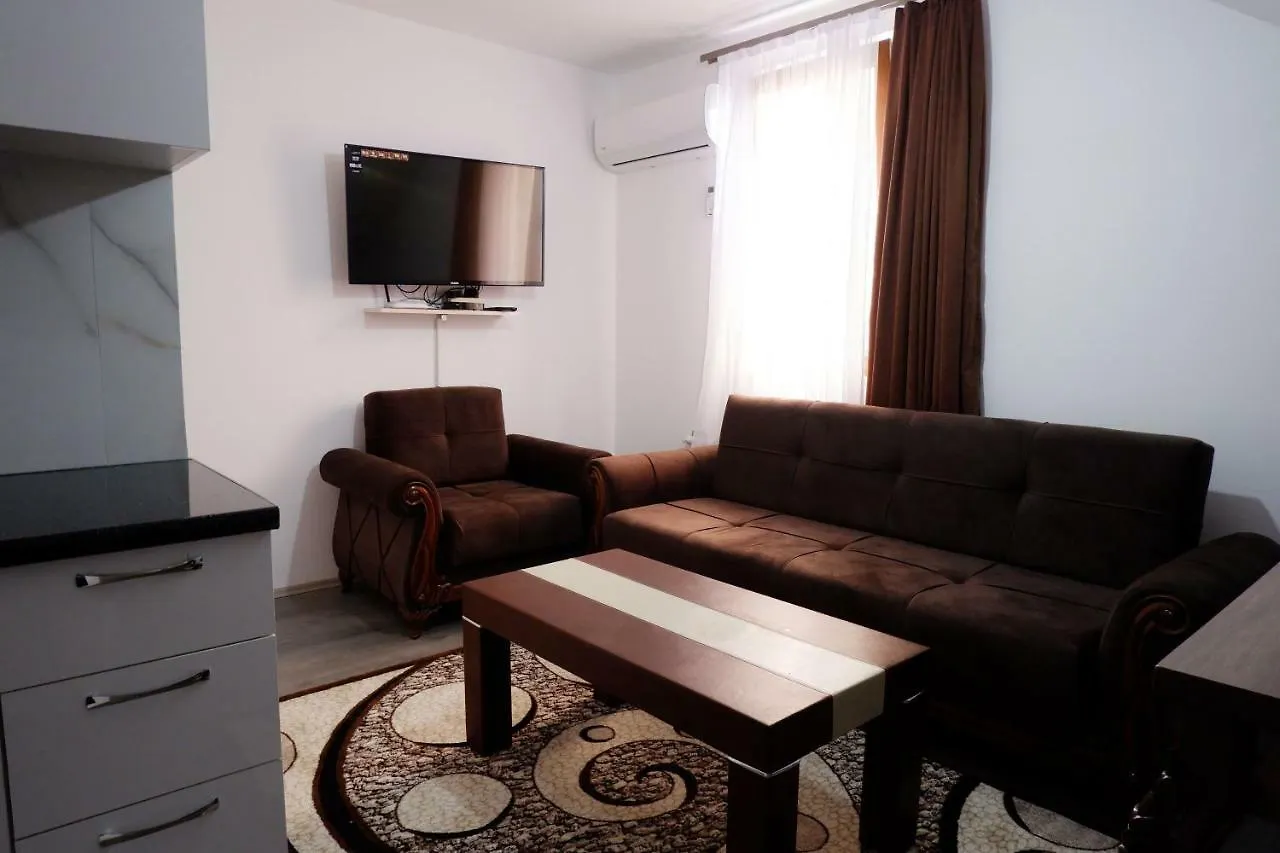 Hotel Kings Apartments Bajram Curri