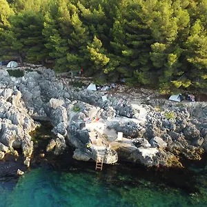 Luxe tent Pine Side Camp, Himare