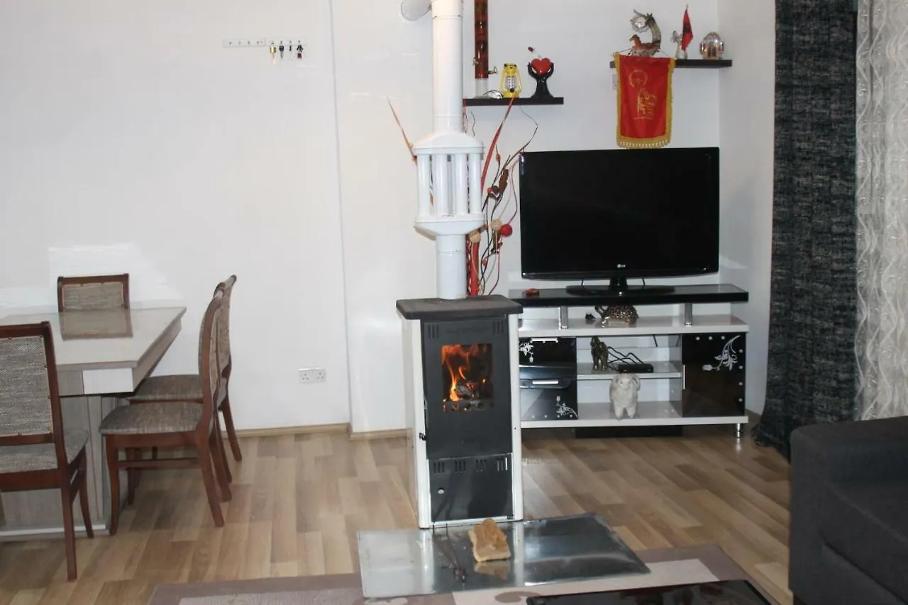 Hotel Kings Apartments Bajram Curri