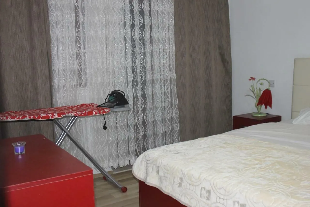Hotel Kings Apartments Bajram Curri