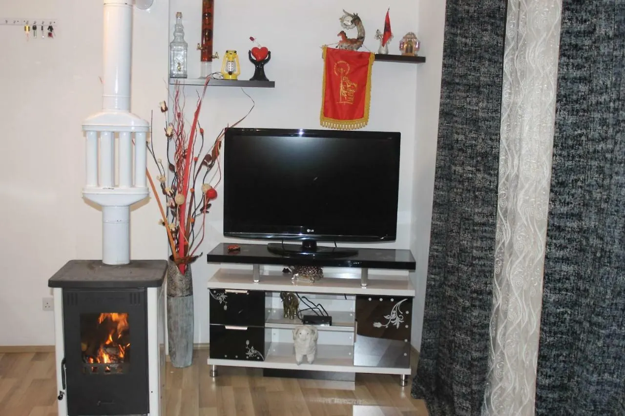 Hotel Kings Apartments Bajram Curri