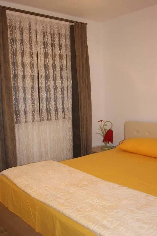 Hotel Kings Apartments Bajram Curri